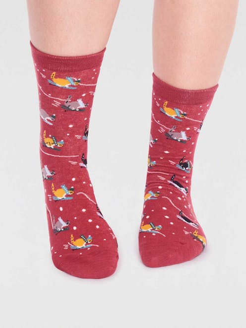 Thought Gots Amaryllis Skiing Cat Socks UK 4-7 [duplicate]