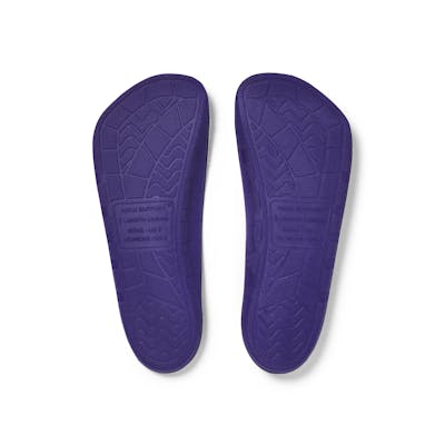 https://images.dltpodiatry.co.uk/products/2674/3-4casualinsoles-bottom.webp?auto=format&w=400